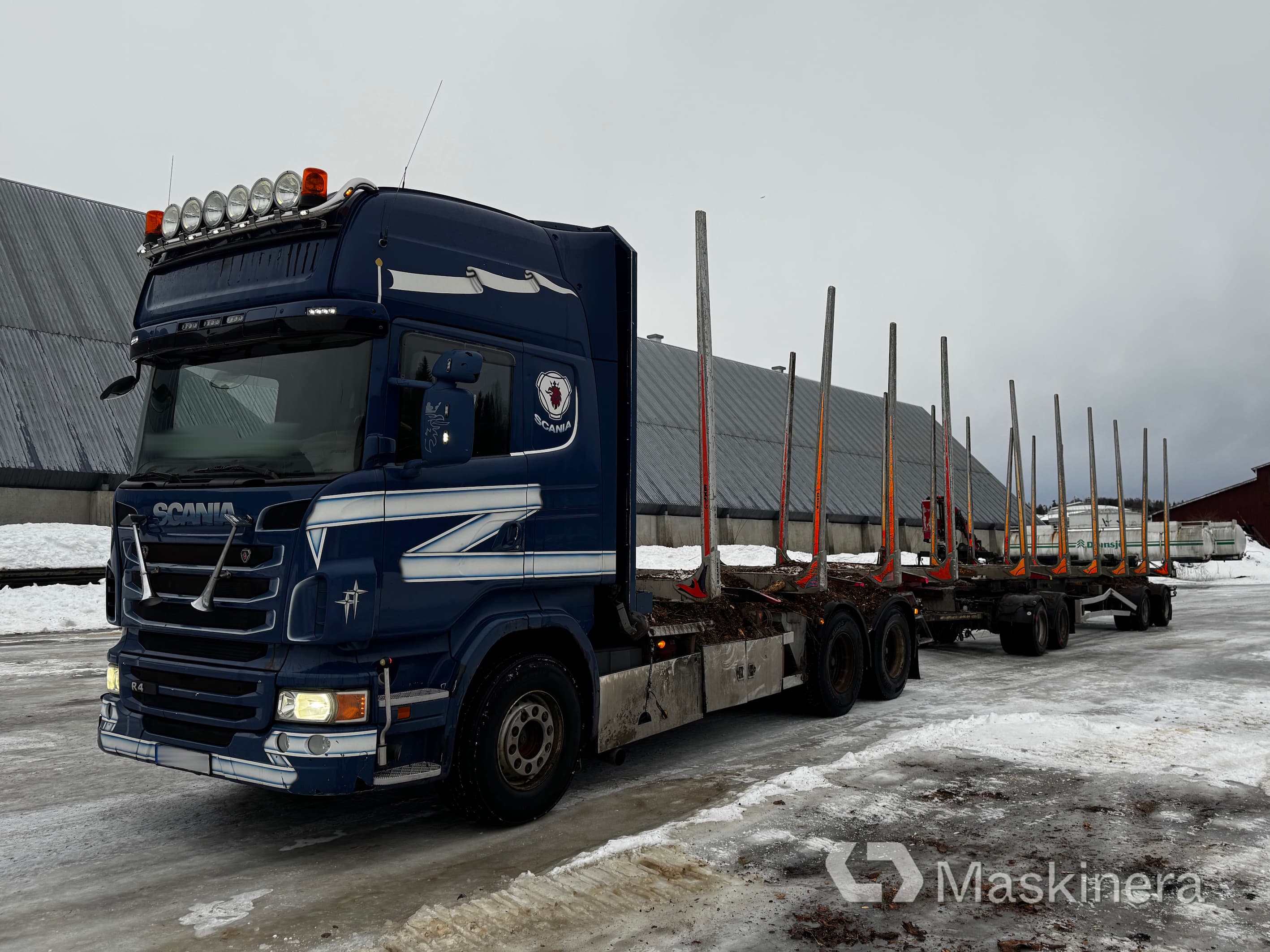 Timmerekipage Scania R480 6X4 med Mjölbysläpet Karlavagnen