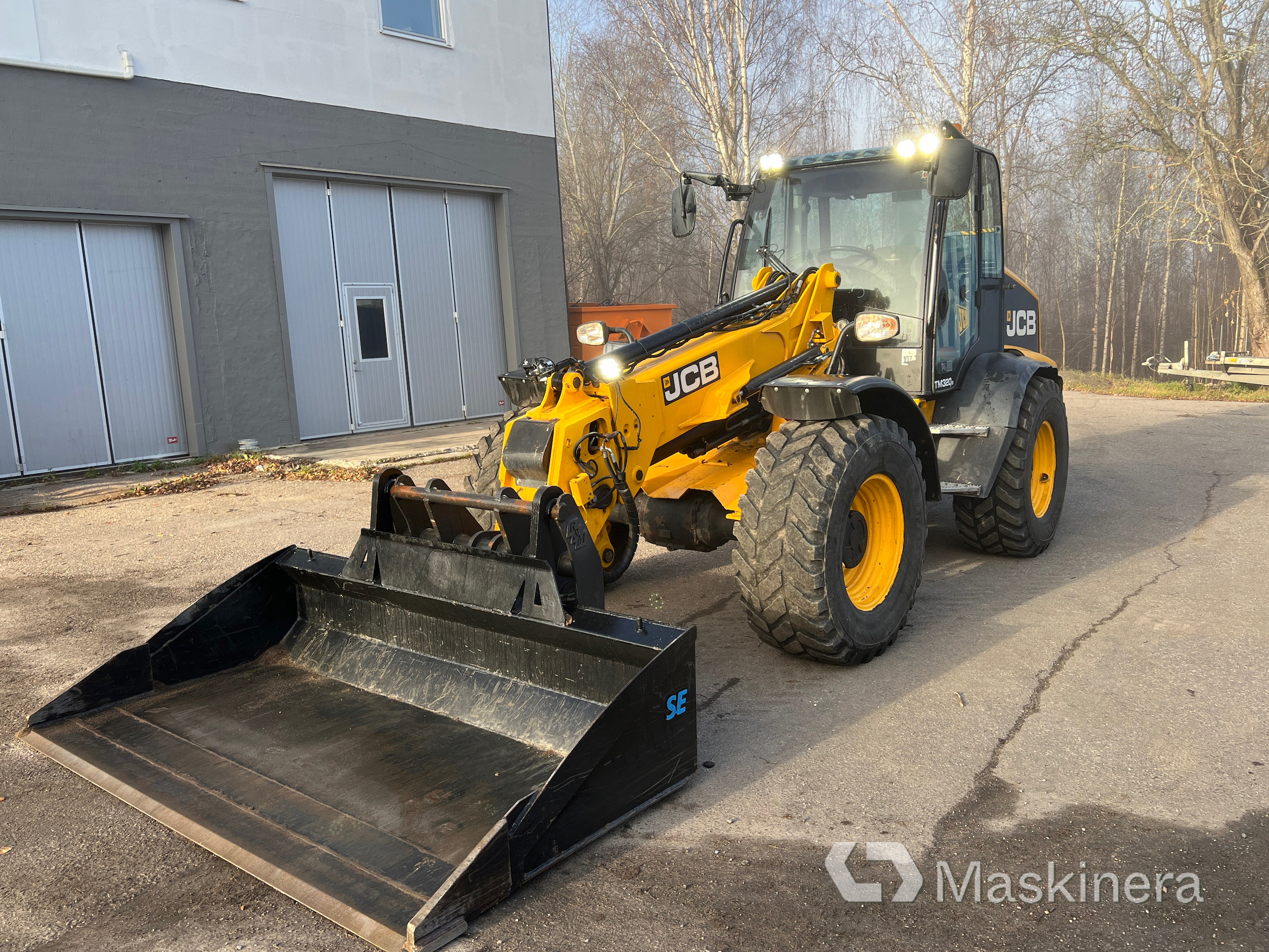 Teleskoplastare JCB TM320S