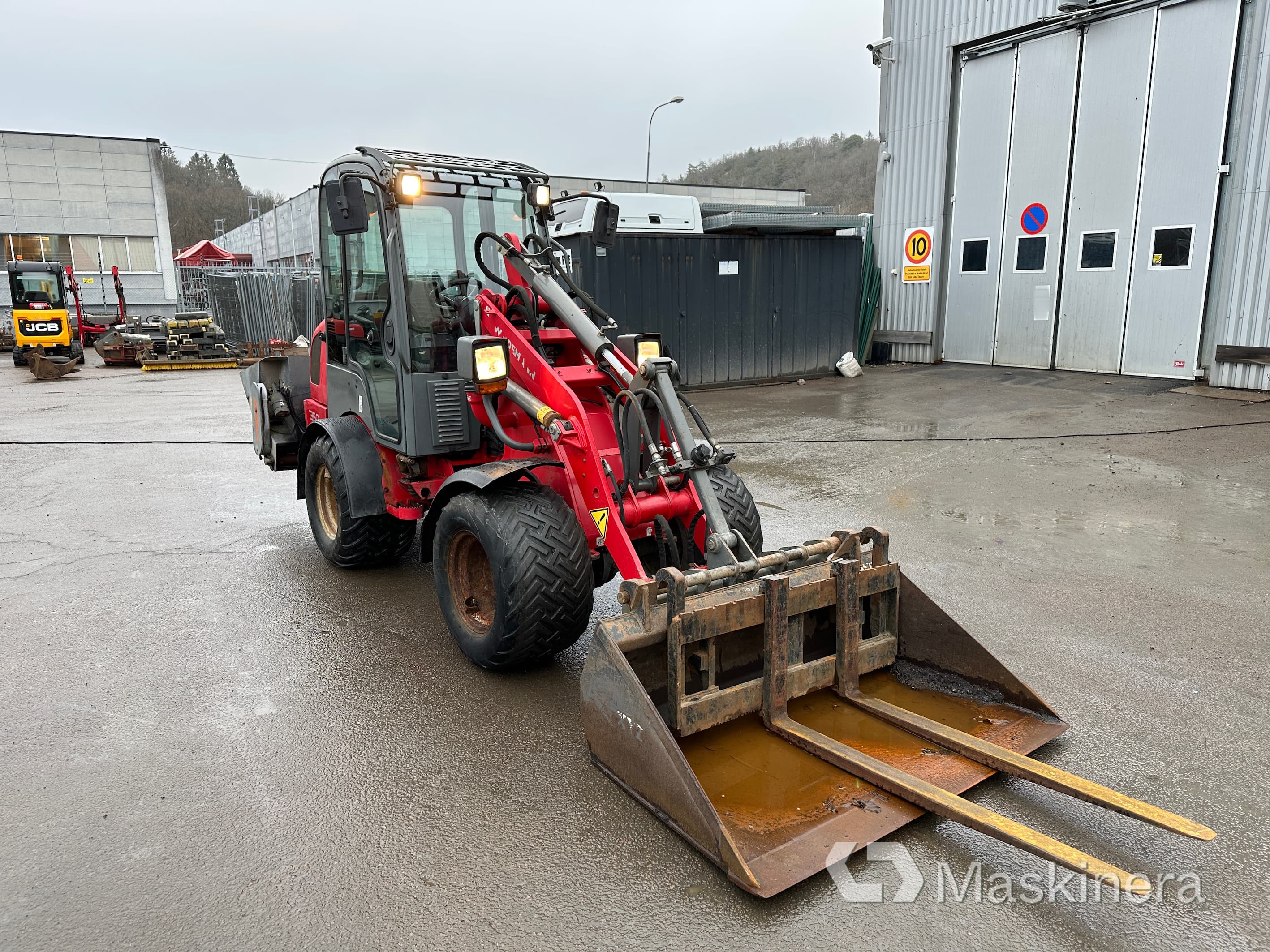 Kompaktlastare Weidemann 1350 CX45 med snöutrustning