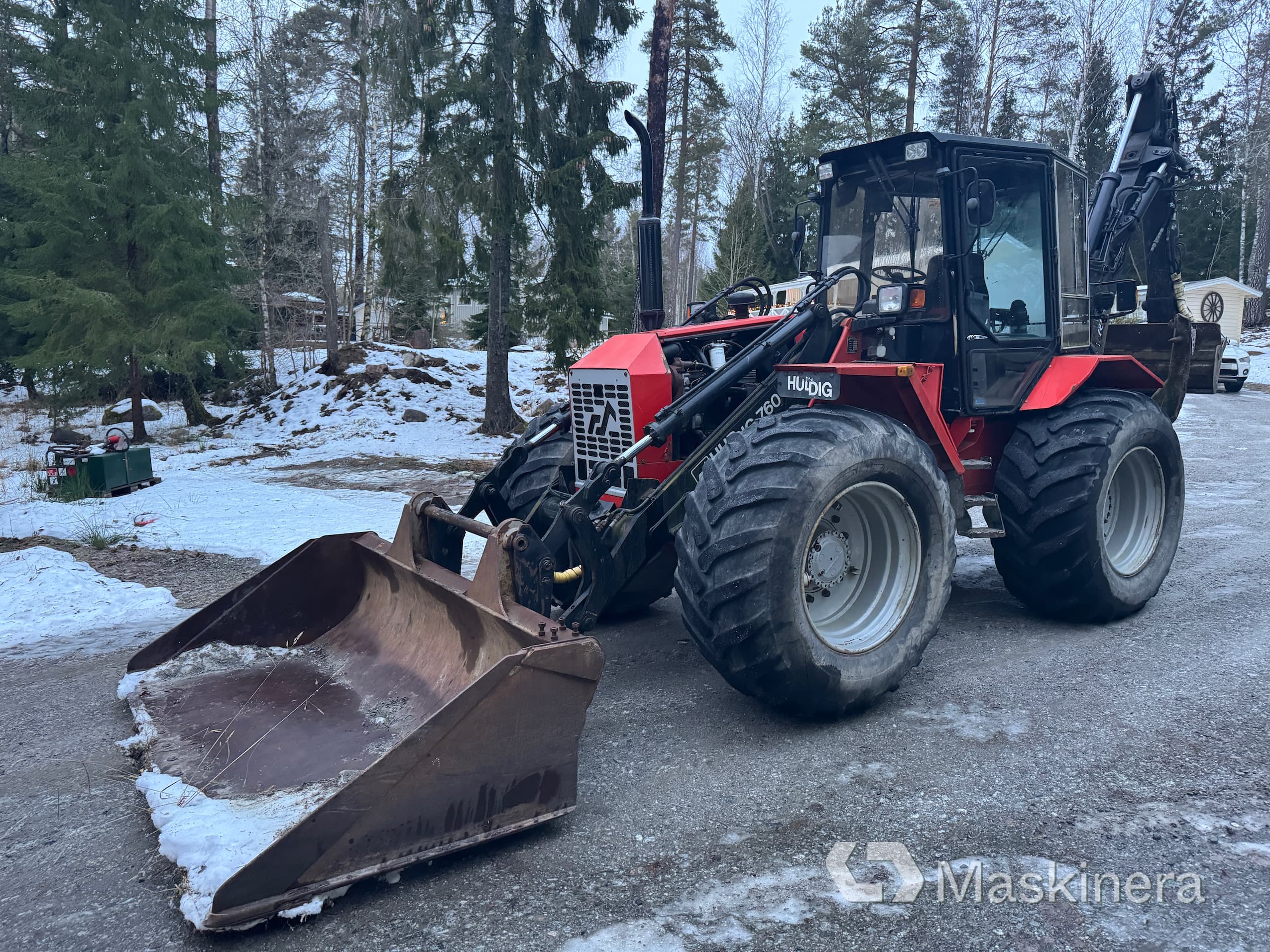 Grävlastare Huddig 760 med redskap